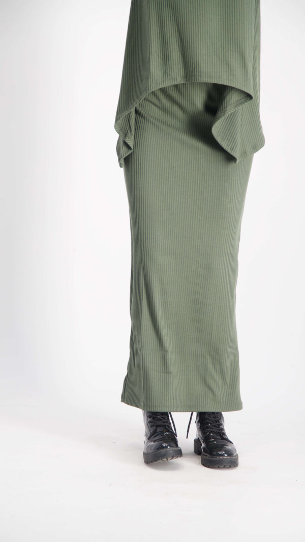 Ribbed Maxi Skirt / Olive