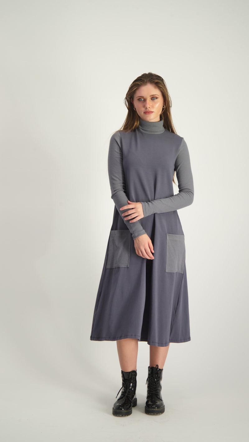 Turtleneck Pocket Dress / Grey