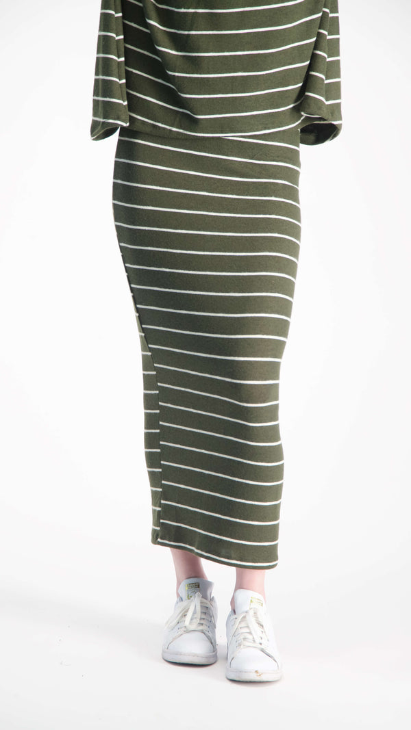 Skirt / Olive Line