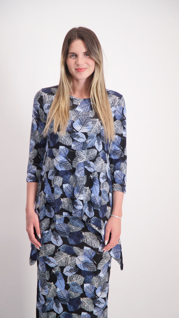 Asymmetric T-shirt / Blue Leafs