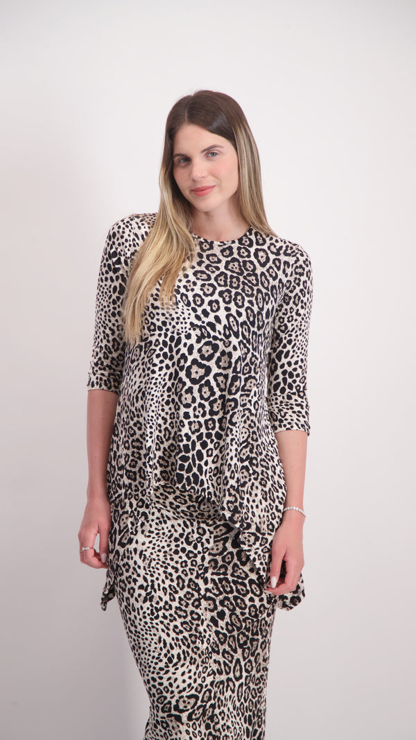 Asymmetric T-shirt / Leopard