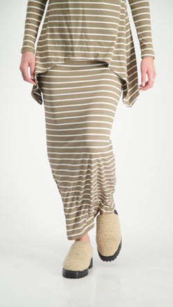 Ribbed Maxi Skirt / Brown & White Line