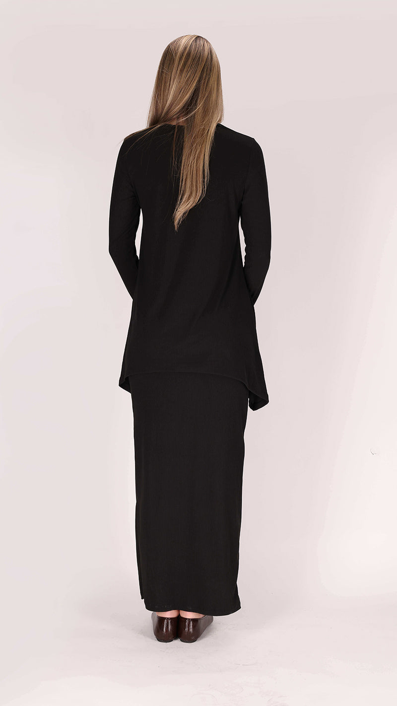 Ribbed Maxi Skirt / Black