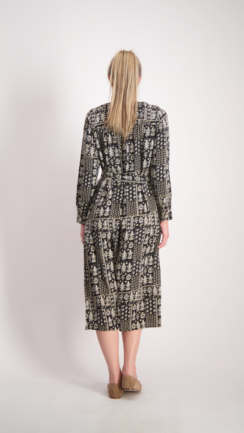 Button Dress With Belt / Black Etni