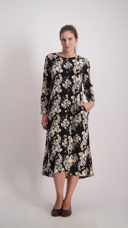 Button Dress With Belt / Black flowers