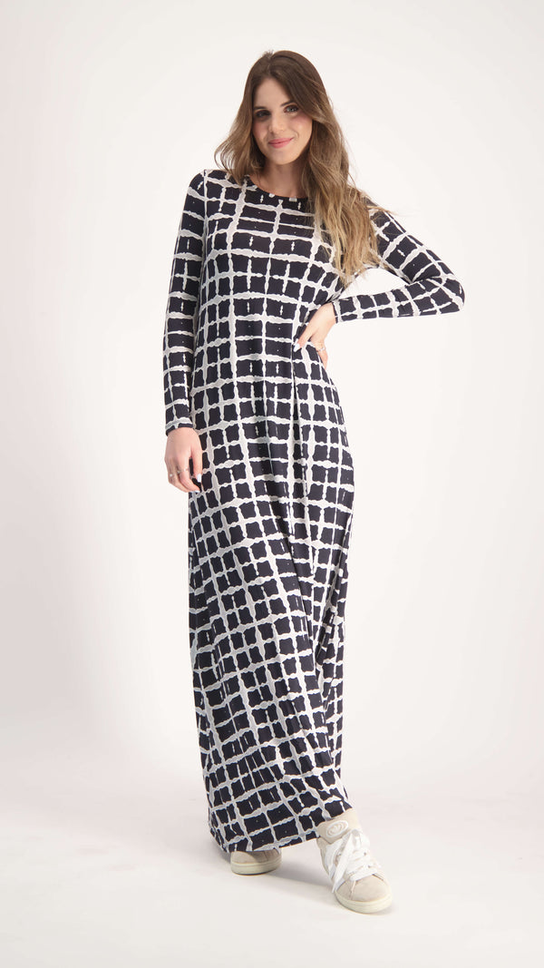 A-line Maxi Dress / Black & Grey Squares