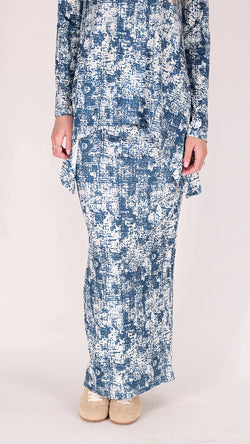 Ribbed Maxi Skirt / Blue Acid