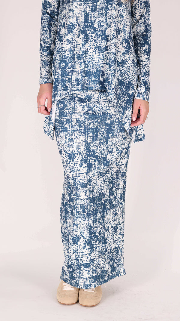 Ribbed Maxi Skirt / Blue Acid