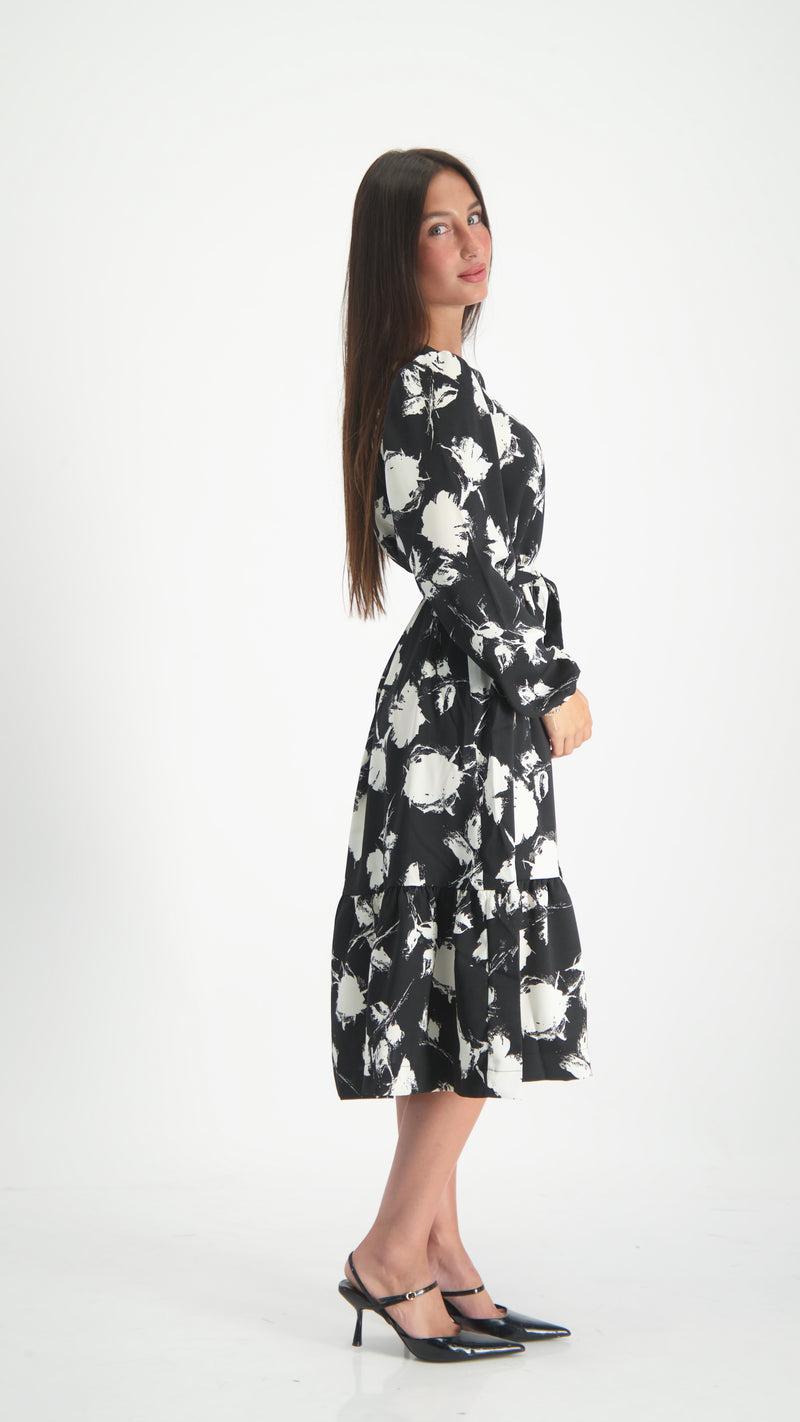 Elegant Dress With Belt / Black & White Flowers