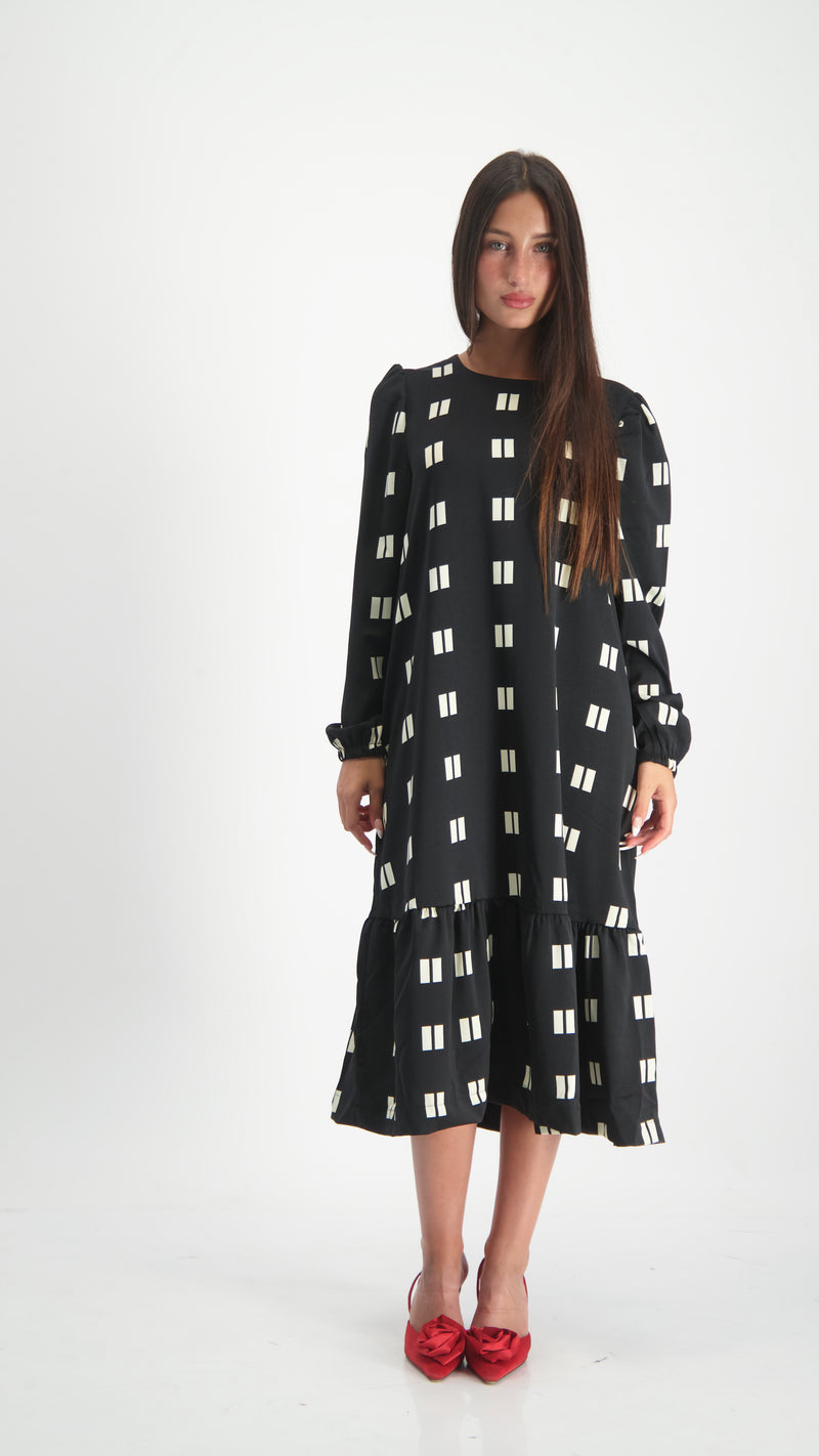 Elegant Dress With Belt / Black & White Squares