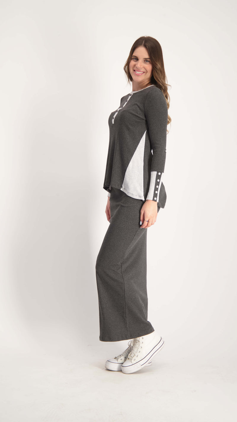 Ribbed Maxi Skirt / Charcoal / חצאית
