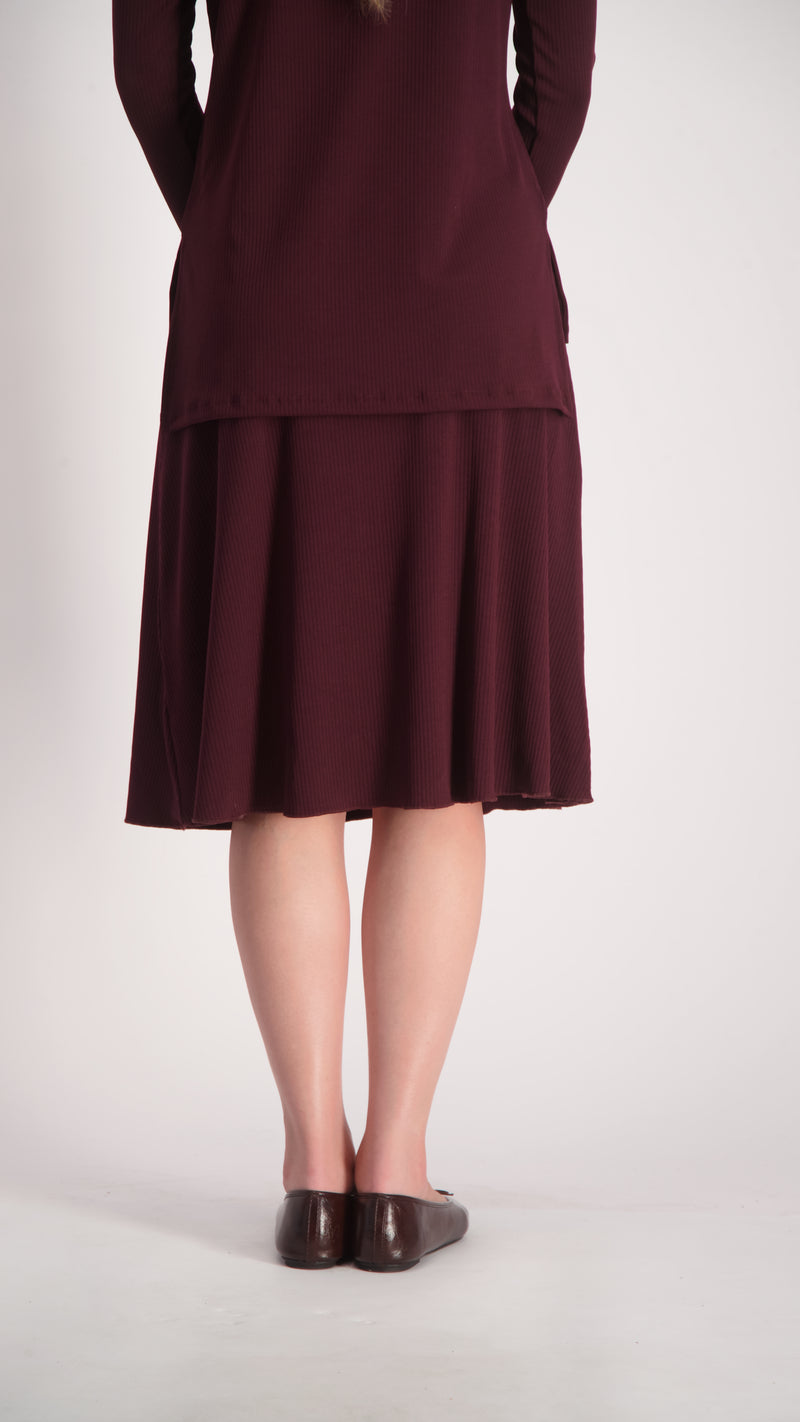 Ribbed A-line Skirt / Burgandy