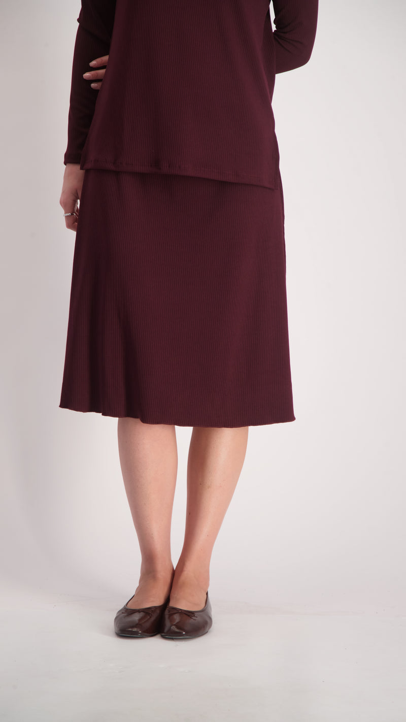 Ribbed A-line Skirt / Burgandy