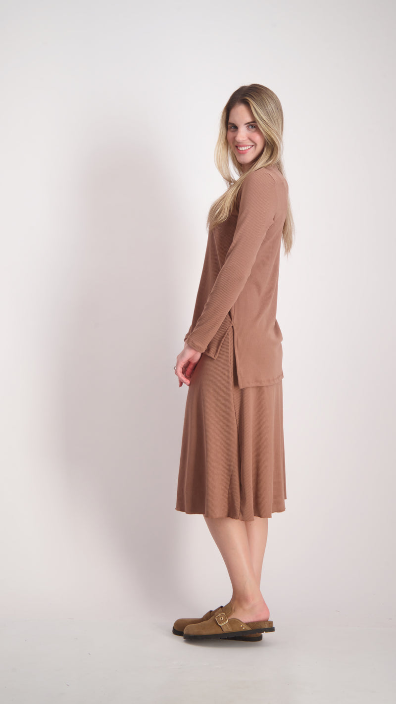 Ribbed A-line Skirt / Camel