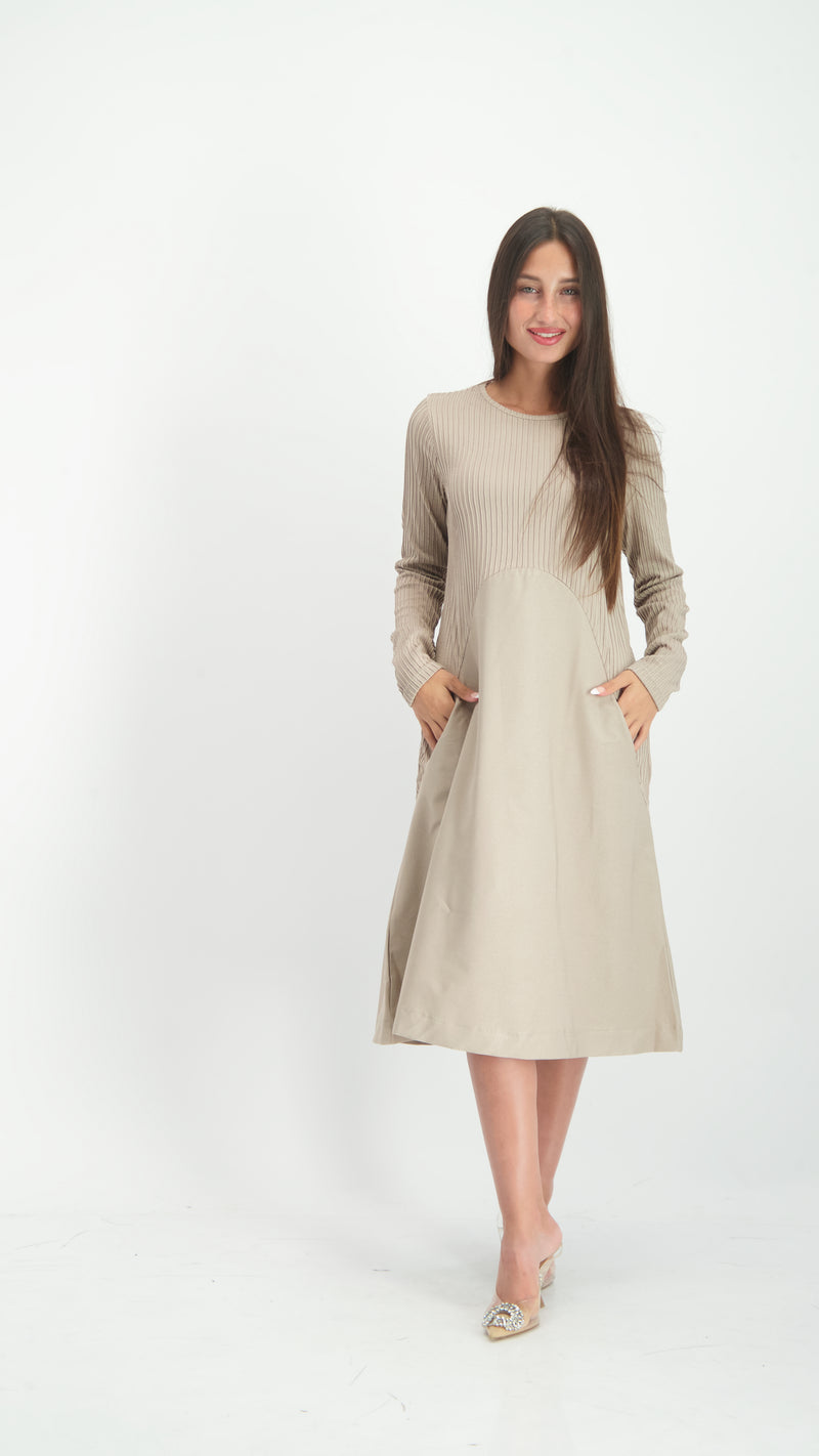 Waisted Ribbed Dress / Camel