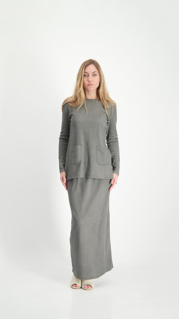 Ribbed Maxi Skirt / Grey