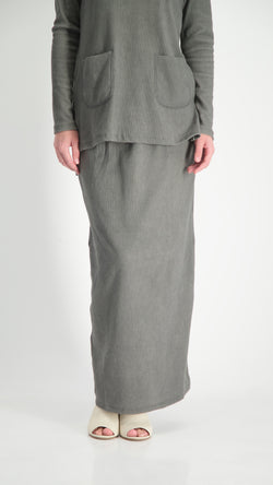 Ribbed Maxi Skirt / Grey