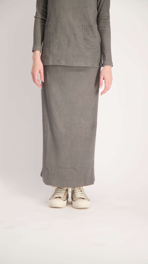 Ribbed Maxi Skirt / Grey