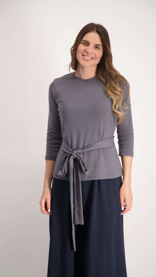 Belted Ribbed T-Shirt / Grey