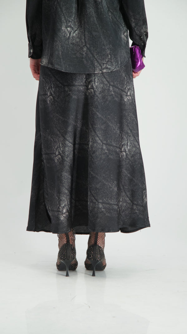 Elegant Maxi Skirt / Black Jeans / חצאית