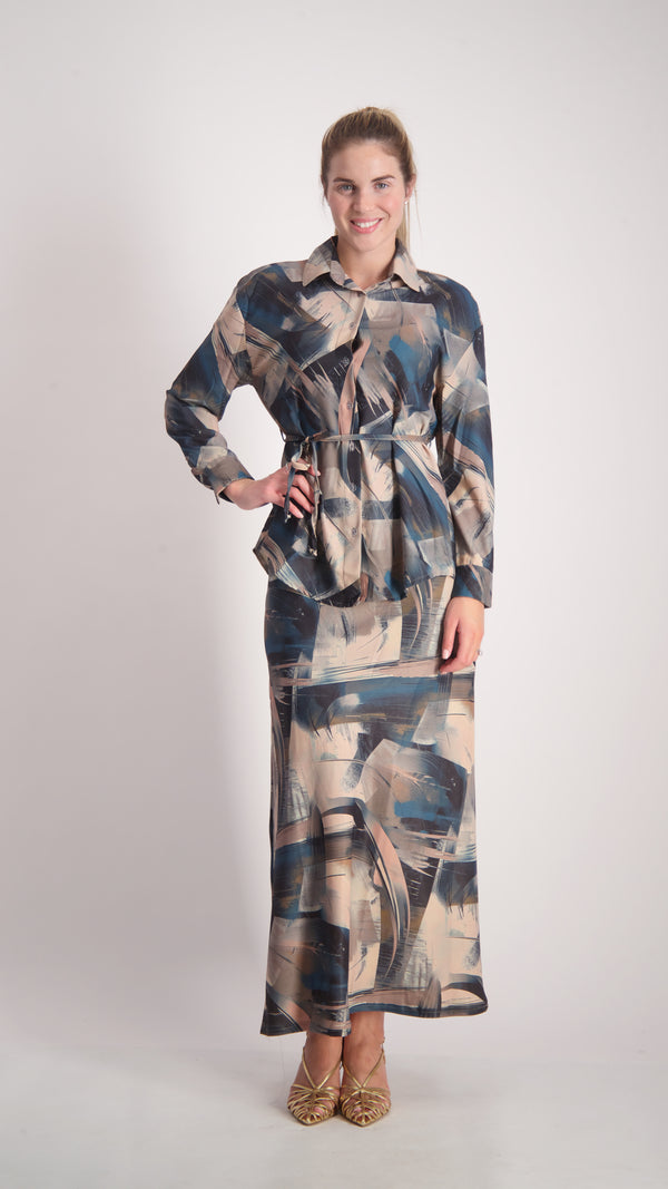 Elegant Button Shirt / Blue Splash