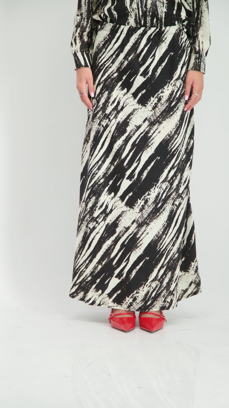 Elegant Maxi Skirt / Black Acid / חצאית