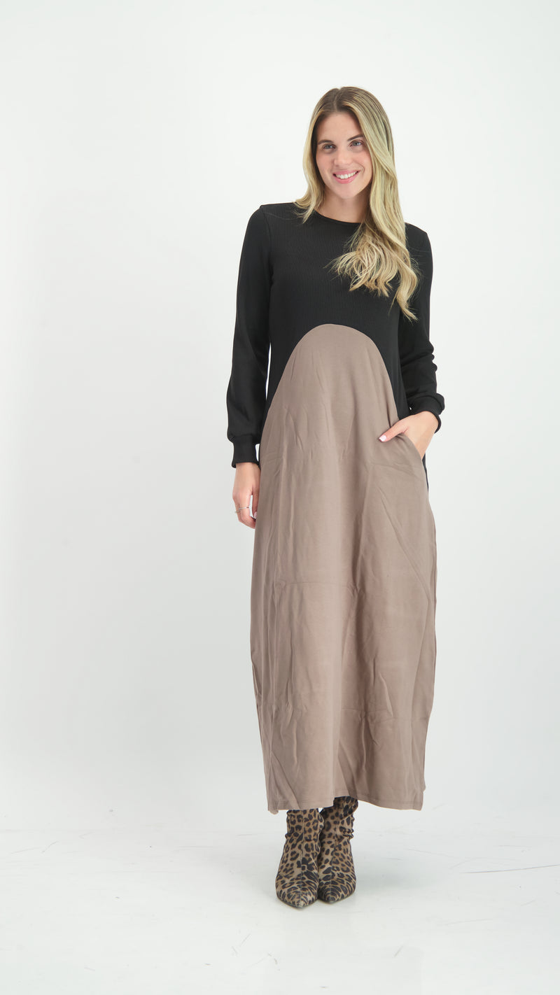 Maxi Waisted Dress / Brown