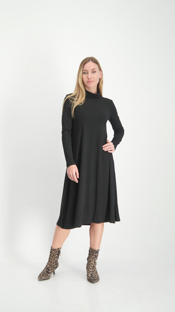 Turtleneck Ribbed Dress / Black