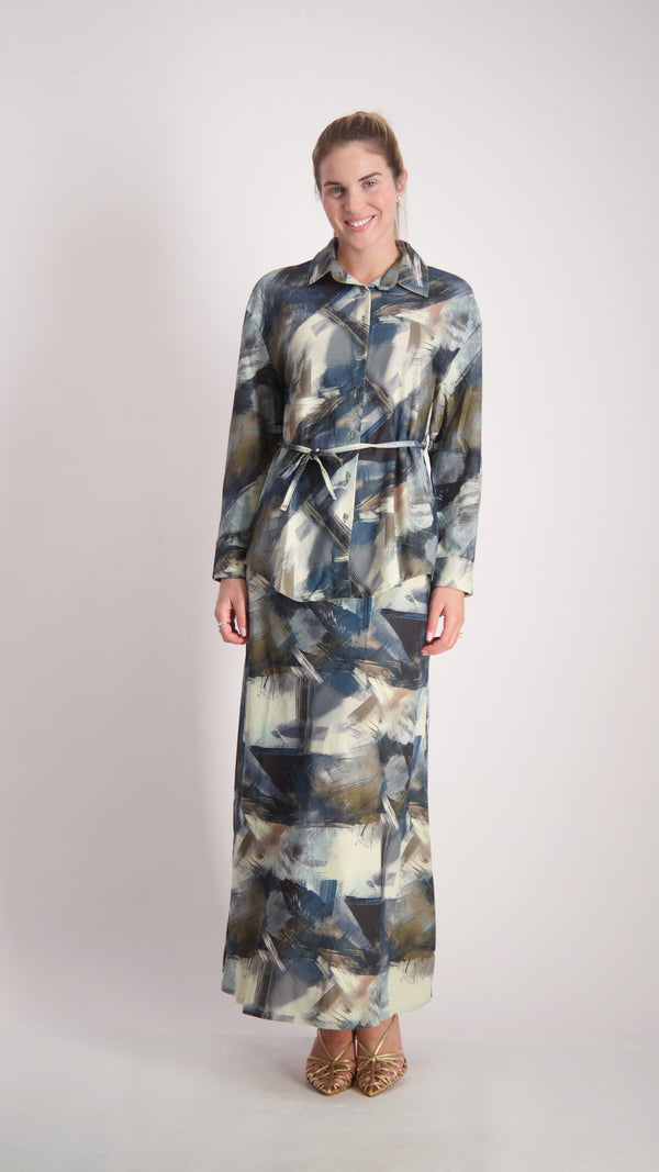 Elegant Button Shirt / Navy Splash