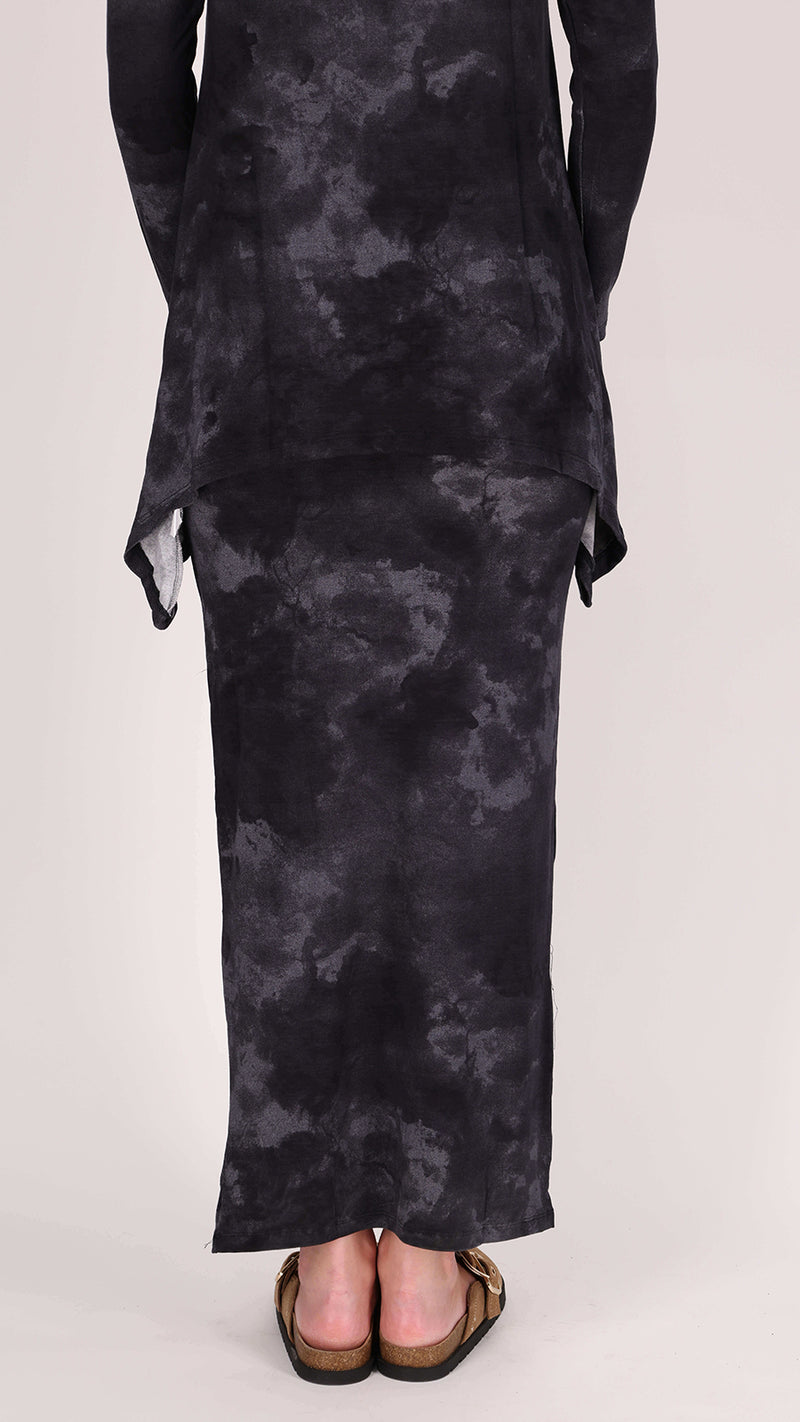 Maxi Skirt / Black Tie Dye