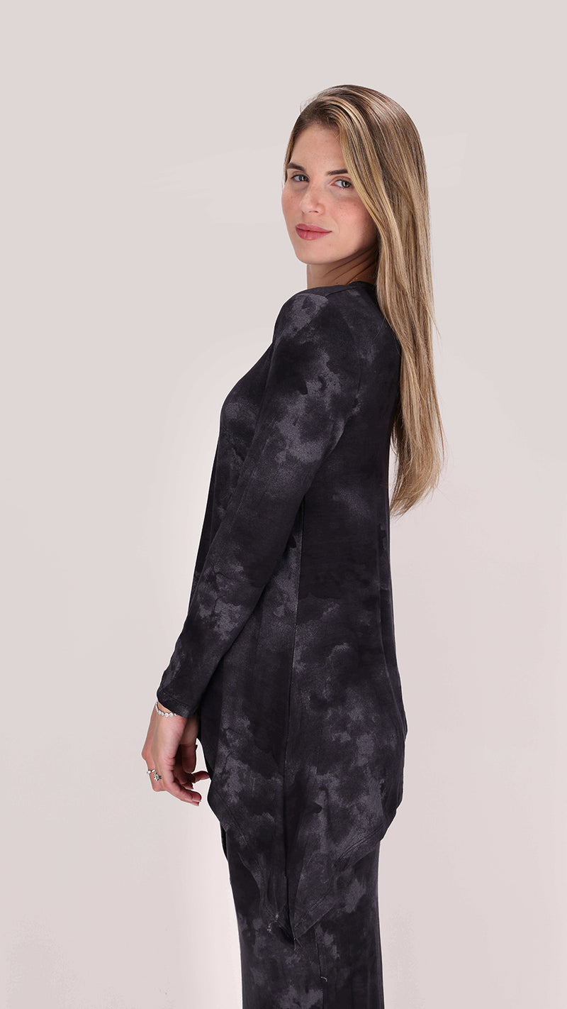 Asymmetric T-shirt / Black Tie Dye