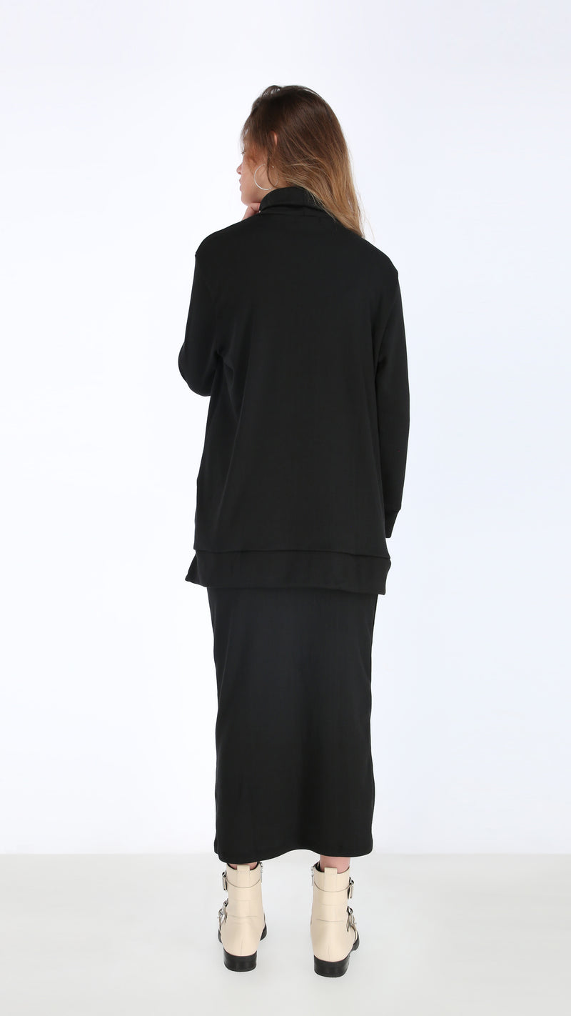 Turtleneck T-Shirt / Black / חולצה