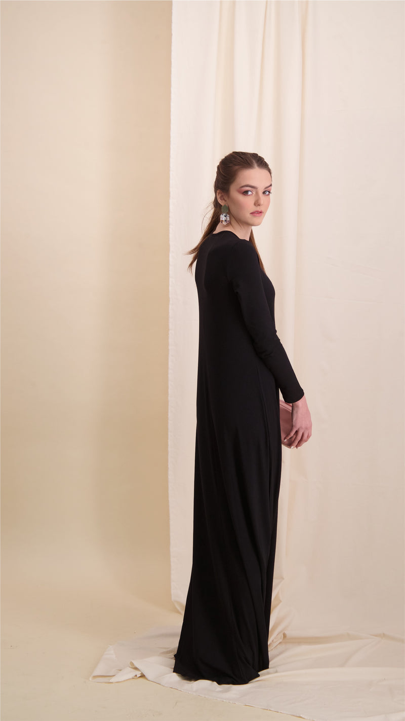 Solid A-Line Maxi Dress / Black