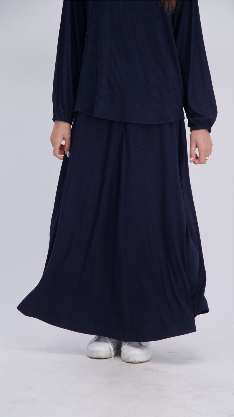 Ribbed A-line Maxi Skirt With Pockets / Navy / חצאית